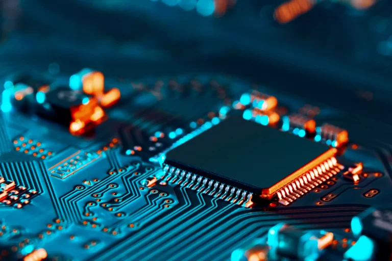 ELECTRONIQUE ET INFORMATIQUE INDUSTRIELLE